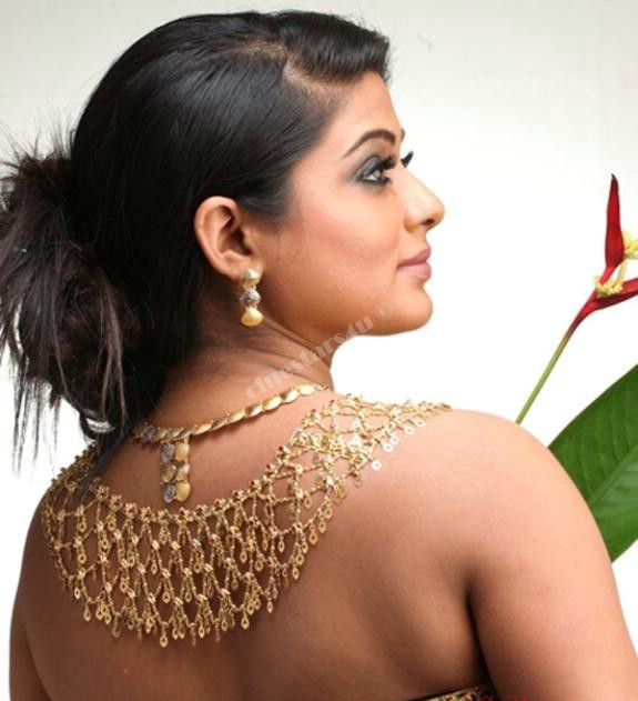 Hot Priyamani Latest Spicy Photoshoot images