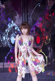 Kayo Noro Japanese Sexy Idol Sexy Floral Robe Photo Gallery 1