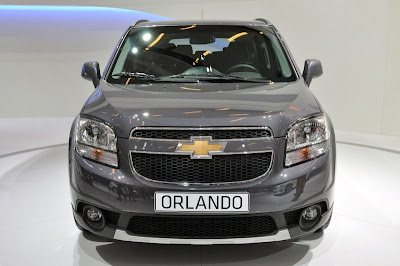 2011 2012  Chevrolet Orlando Minivan live