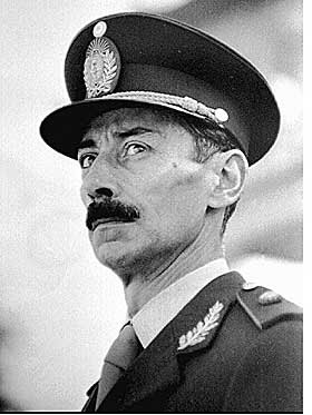 Jorge Rafael Videla sentenciado a cadena perpetua en Argentina