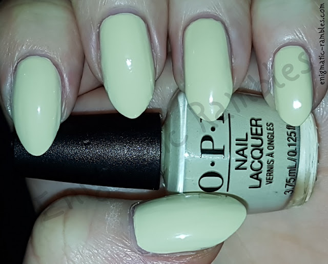 Swatch-OPI-One-Chic-Chick