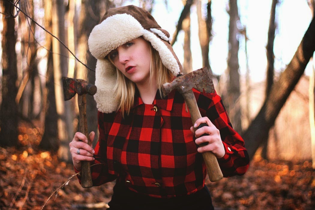 Hot Lumberjack Girl - Lumbersexual ladies