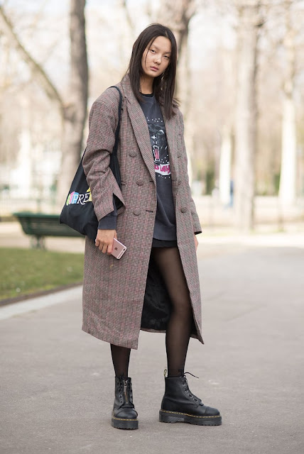 outfit anfibi come abbinare gli anfibi outfit invernali anfibi outfit primaverili anfibi tendenza anfibi dr martens how to wear dr martens boots mariafelicia magno fashion blogger colorblock by felym fashion blogger italiane fashion bloggers italy