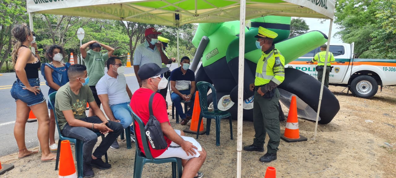 https://www.notasrosas.com/Departamento de Policía Guajira entrega Satisfactorio Balance de Semana Santa