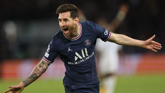 Lionel Messi menjaringkan gol pertamanya di Paris St-Germain