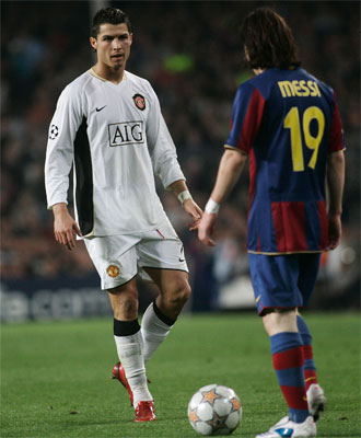 Ronaldo Messi on Lionel Messi And Cristiano Ronaldo Famous Players Photo