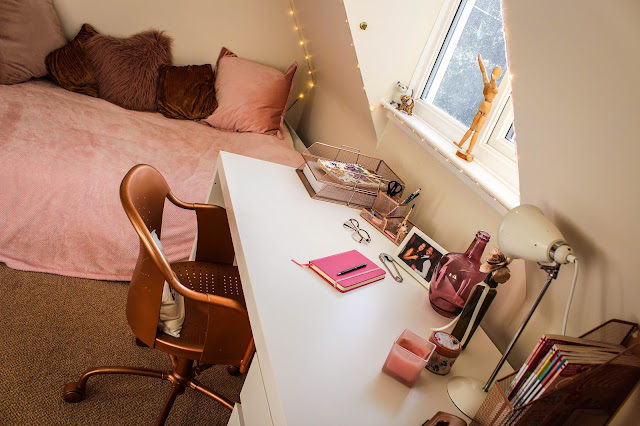 pink and rose gold office bedroom