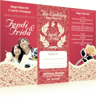 Undangan pengantin dari setiap tempat mempunyai cirri khas masing Undangan Motif Batik / Jawa / Wayang