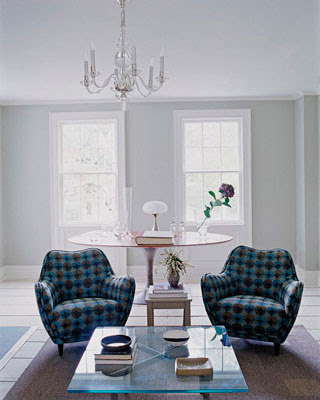 Classic-Contemporary-White-Living-Room