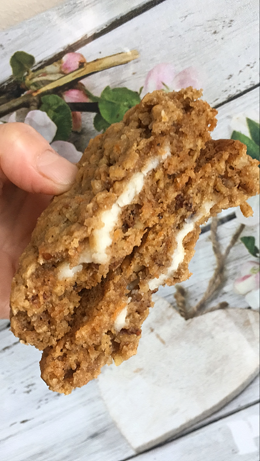 STUFFED-CARROT-CAKE-COOKIES