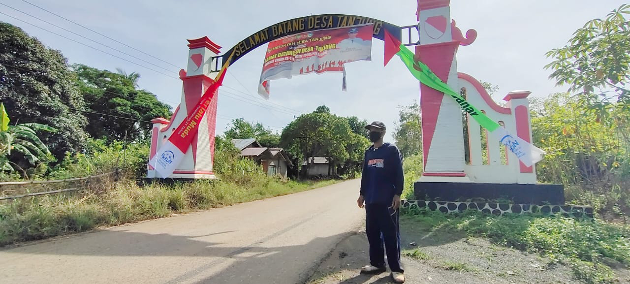 Masyarakat Riam Pinang Berharap Desanya Akan Lebih Maju Dengan Adanya TMMD