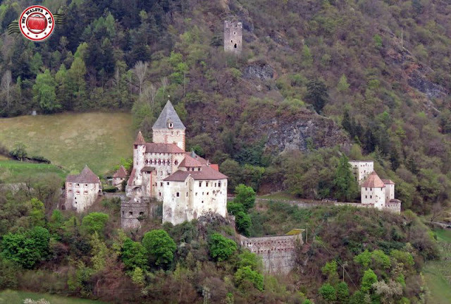 Castillo de Trostburg, Italia