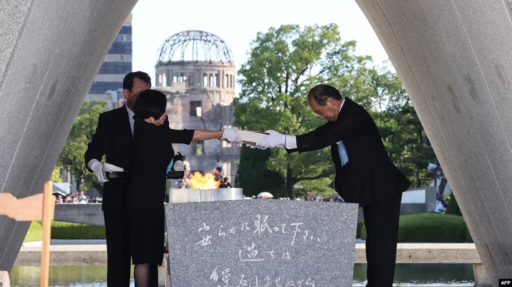 Japón conmemora aniversarios de bombas atómicas