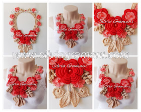 colar de croche com flores