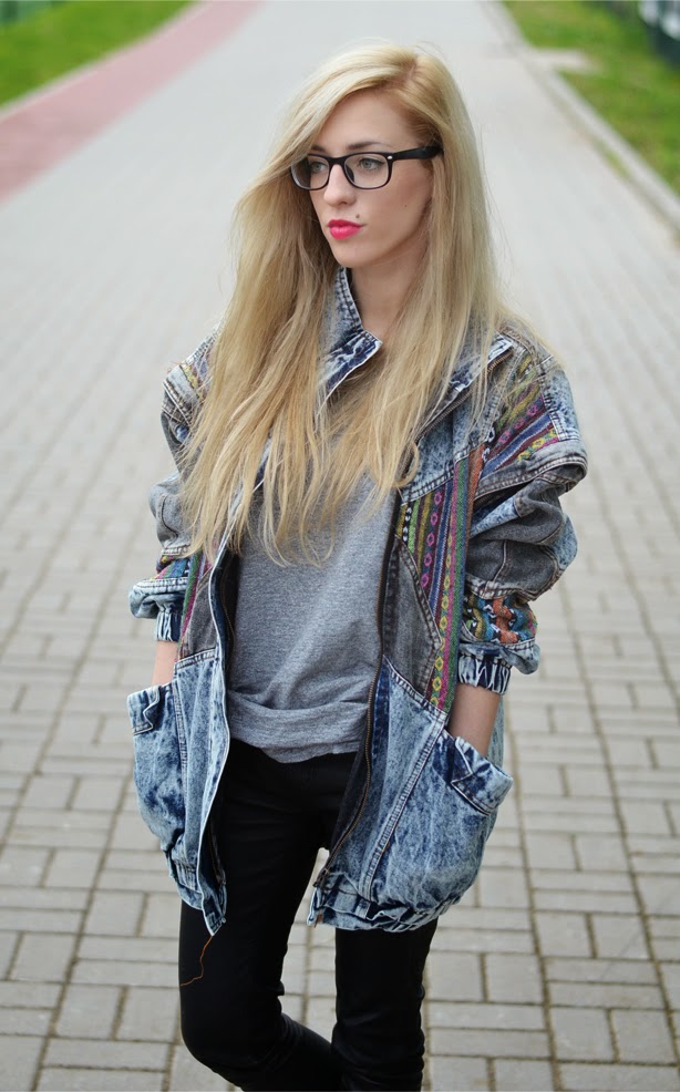 http://www.sheinside.com/Blue-Oversized-Aztec-Denim-Acid-Wash-Coat-p-144959-cat-1735.html