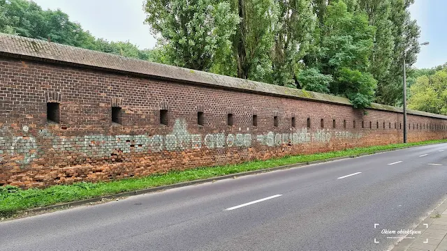 Antykomunistyczne napisy na murach w Toruniu