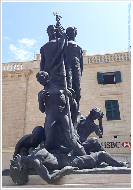 Praça da República; Sette Giugno Monument; 