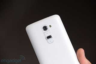 Detailed images of the smartphone LG Optimus G2 launched 