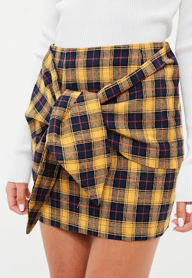 https://www.missguidedfr.fr/mini-jupe-jaune-a-carreaux-10089096