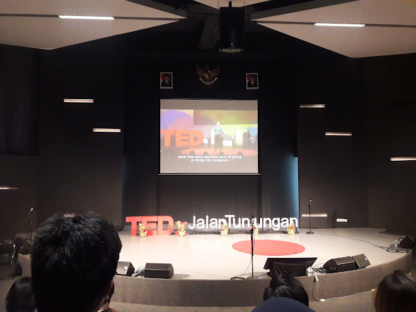     TedX Dedicated: Potret Impian dalam Tangguhnya Dedikasi