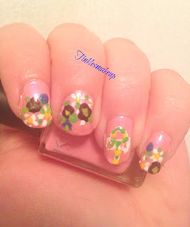 midsommar_nail_art