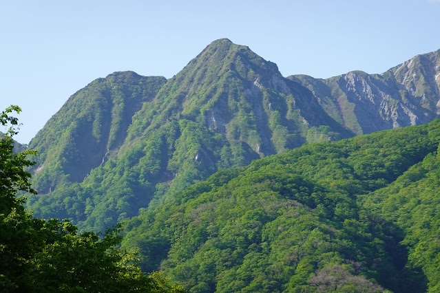 鳥取県西伯郡大山町豊房　香取草谷展望駐車場からの眺め