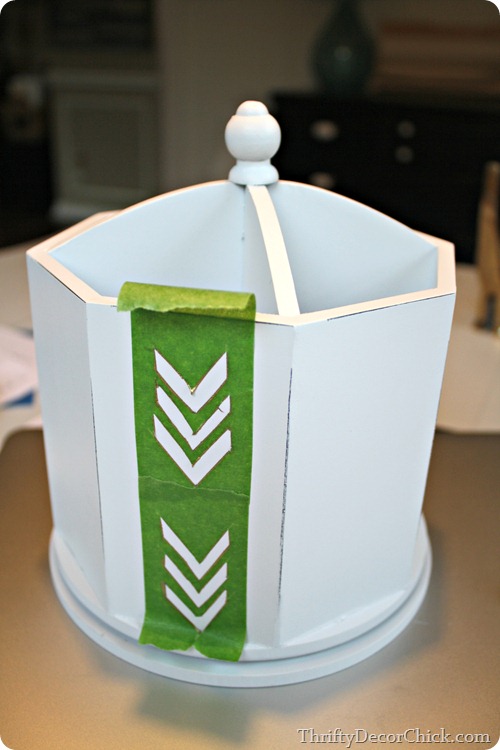 DIY arrow stencil