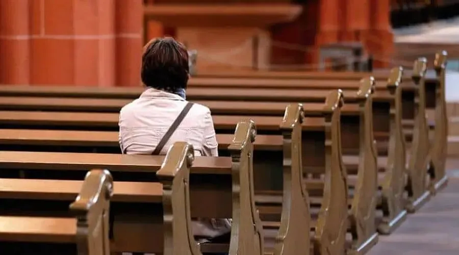 Igreja em Crise: Entendendo os Desafios e Caminhos Para a Renovação