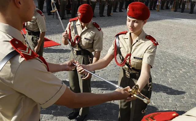 Crown Princess Leonor of Spain advances in her military training in Zaragoza