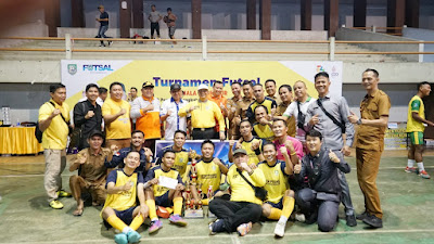 Tim Setda Provinsi dan Polda Bengkulu Berhasil Rebut Piala Gubernur 2022 pada Turnamen Futsal antar OPD dan Instansi Vertikal