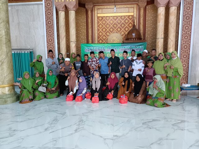 Bhabinkamtibmas Polsek dan Bhabinsa Tambakromo Hadir Dalam Kegiatan Santunan Anak Yatim Piatu Di Desa Binaannya