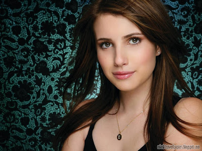 Beautiful Emma Roberts Hollywood Actress Desktop Wallpapers http://adesktopwallpapers.blogspot.com