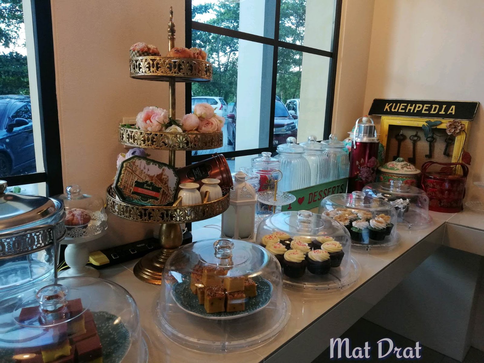 MAT DRAT: Tempat Makan Sedap dan Best di Kuching