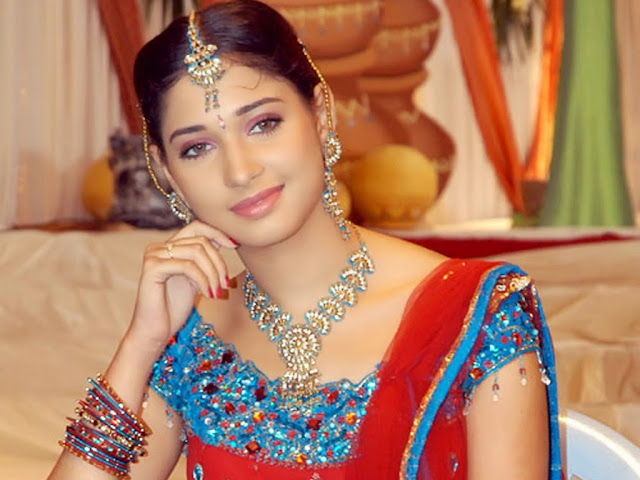 Tamanna Bhatia HD Wallpapers Free Download