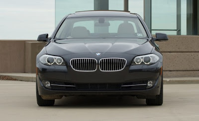 2011 BMW 528i Front view