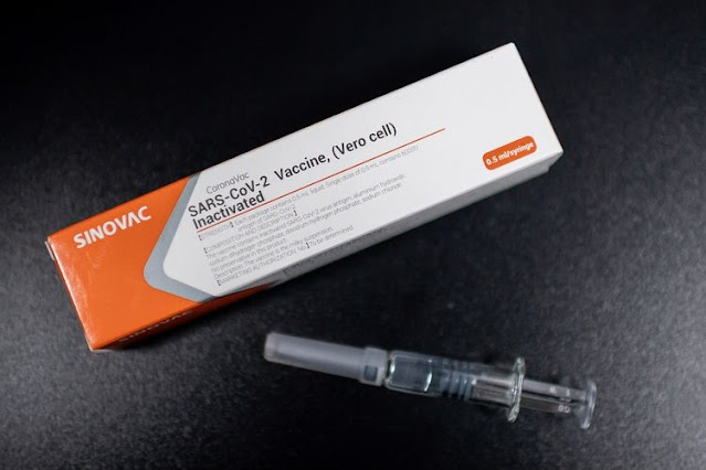 Vaksin Covid-19 Sinovac Belum Terbukti Efektif, tapi Warga yang Tolak Vaksin Malah Didenda Rp 5 Juta