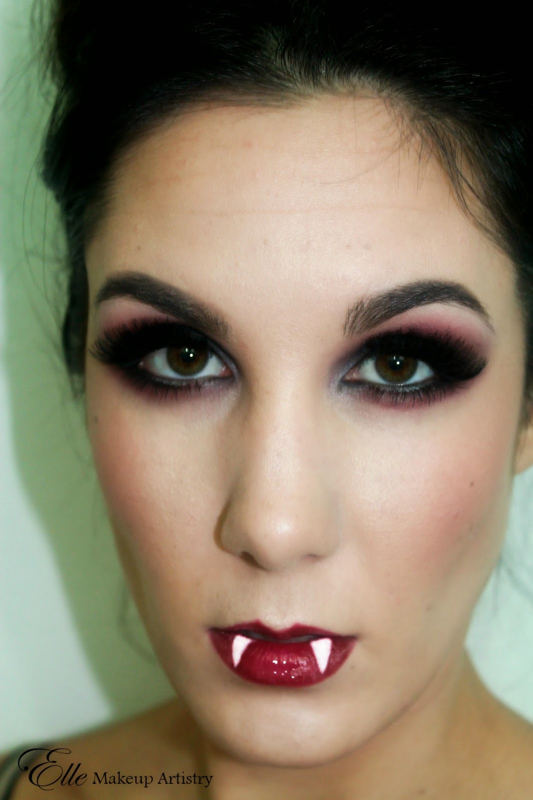 Elle Makeup  Artist Halloween  Makeup  Vampire Dark 