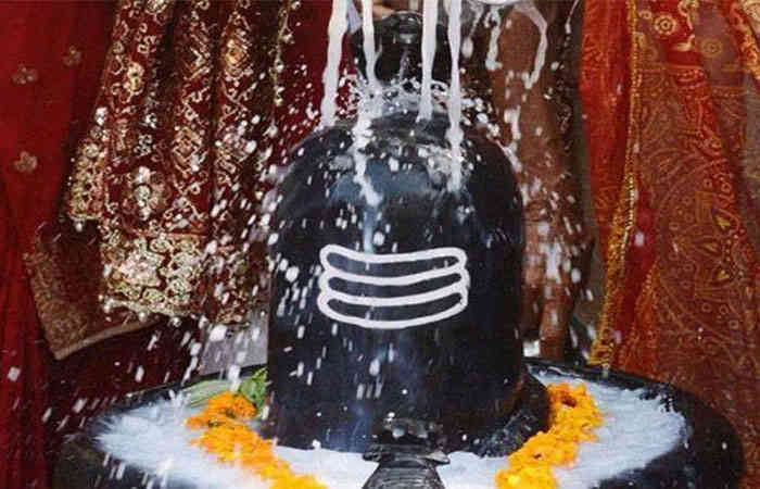 శివలింగాన్ని ఏయే ద్రవ్యాలతో పూజ చేయాలి | Shivalingam Pooja with liquids