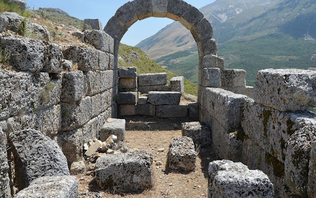 The Archaeological Park of Amantias welcomes the Olympics of popular games and sports