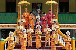 PERTEMUAN KETIGA: BANGSA MELAYU