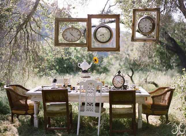 You may also place frames around the centerpieces to create more texture to