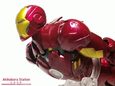 S.H.Figuarts Iron Man Mk IV + Hall of Armor de Iron Man 2 - Tamashii Nations