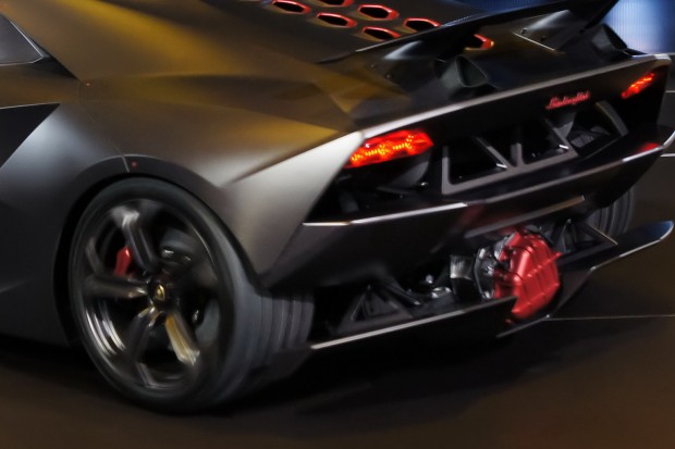 The Lamborghini Sesto Elemento all sounds proper on paper on the other hand