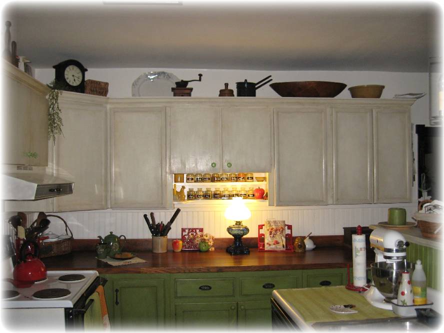 Chalk Painting Kitchen Cabinets