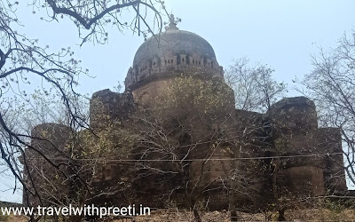 महाराजा छत्रसाल की समाधि  छतरपुर - Maharaja Chhatrasal ki samadhi Chhatarpur
