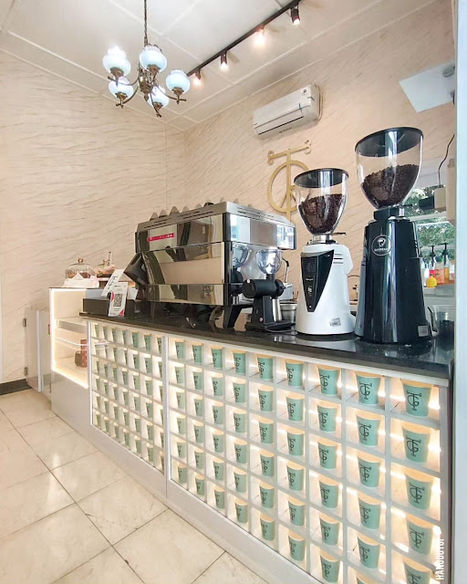 Agatha Koffie Bandung Fasilitas