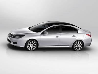 2011 Renault Latitude Wallpaper