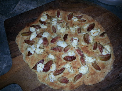 grilled fig and goat cheese pizza