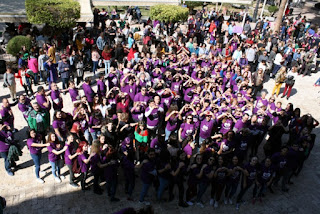 Foto de grupo de la performance Latido en Igualdad