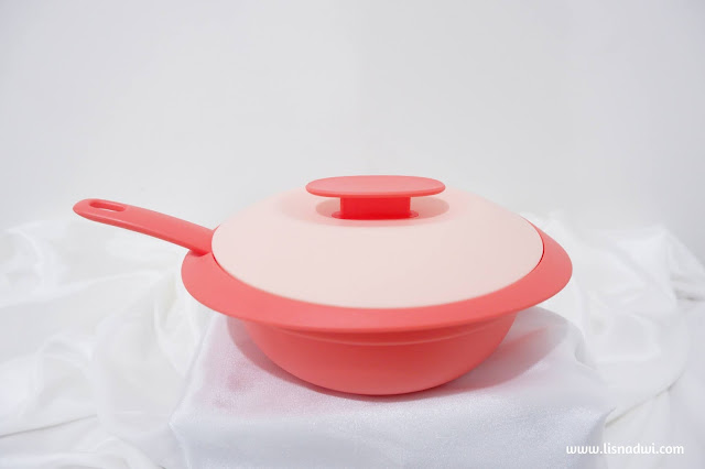 Tupperware Bloomia Round Base